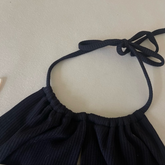 Brand New Aritzia Halter - Picture 3 of 4
